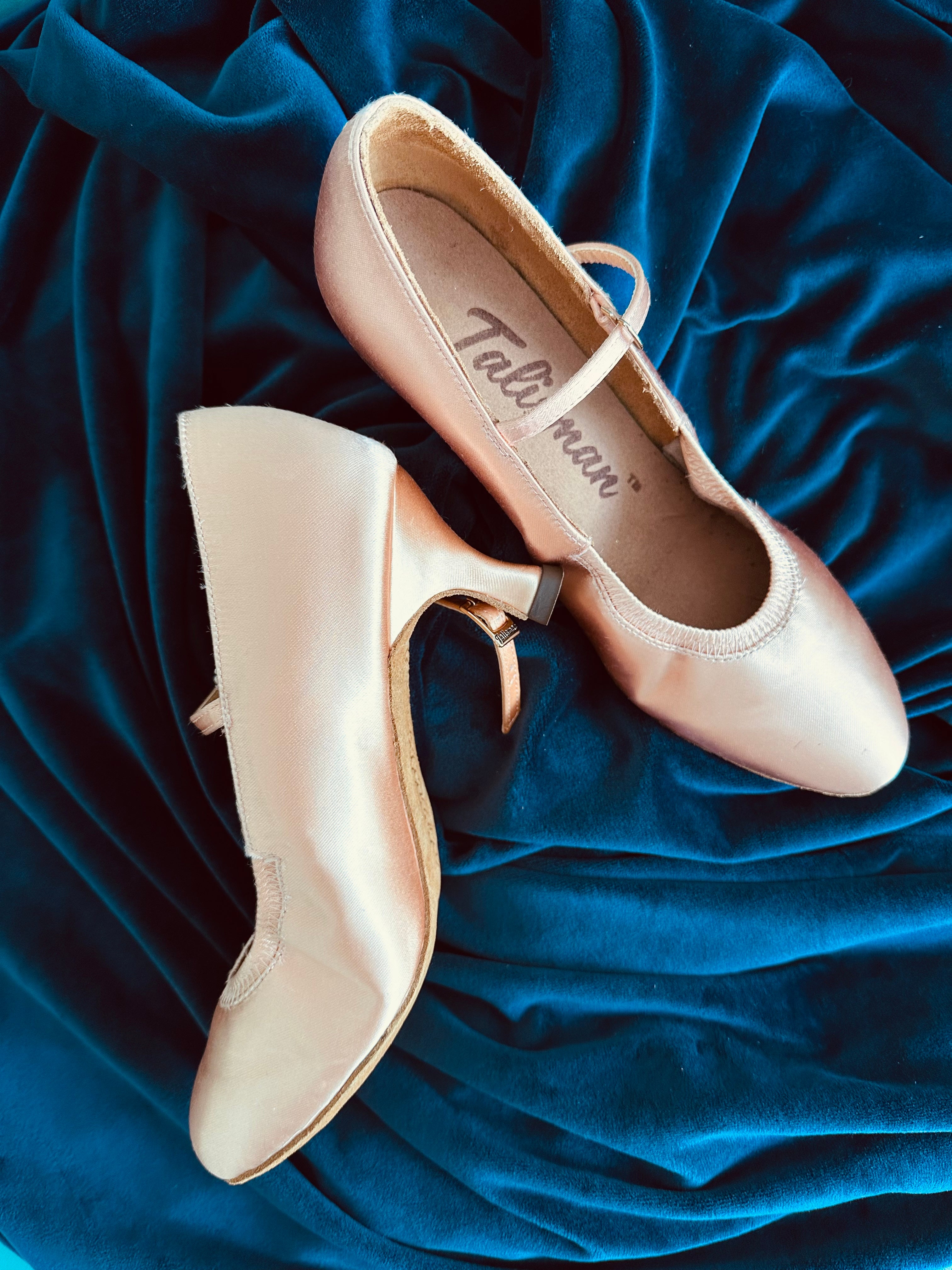 Damenschuhe für den Standard
